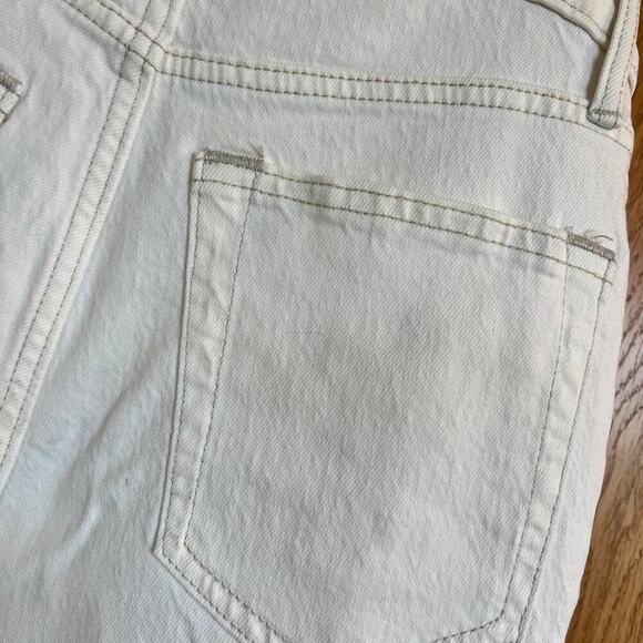 Abercrombie and Fitch, ecru, straight, ultra high rise, women's size 27-4R - Picture 10 of 10